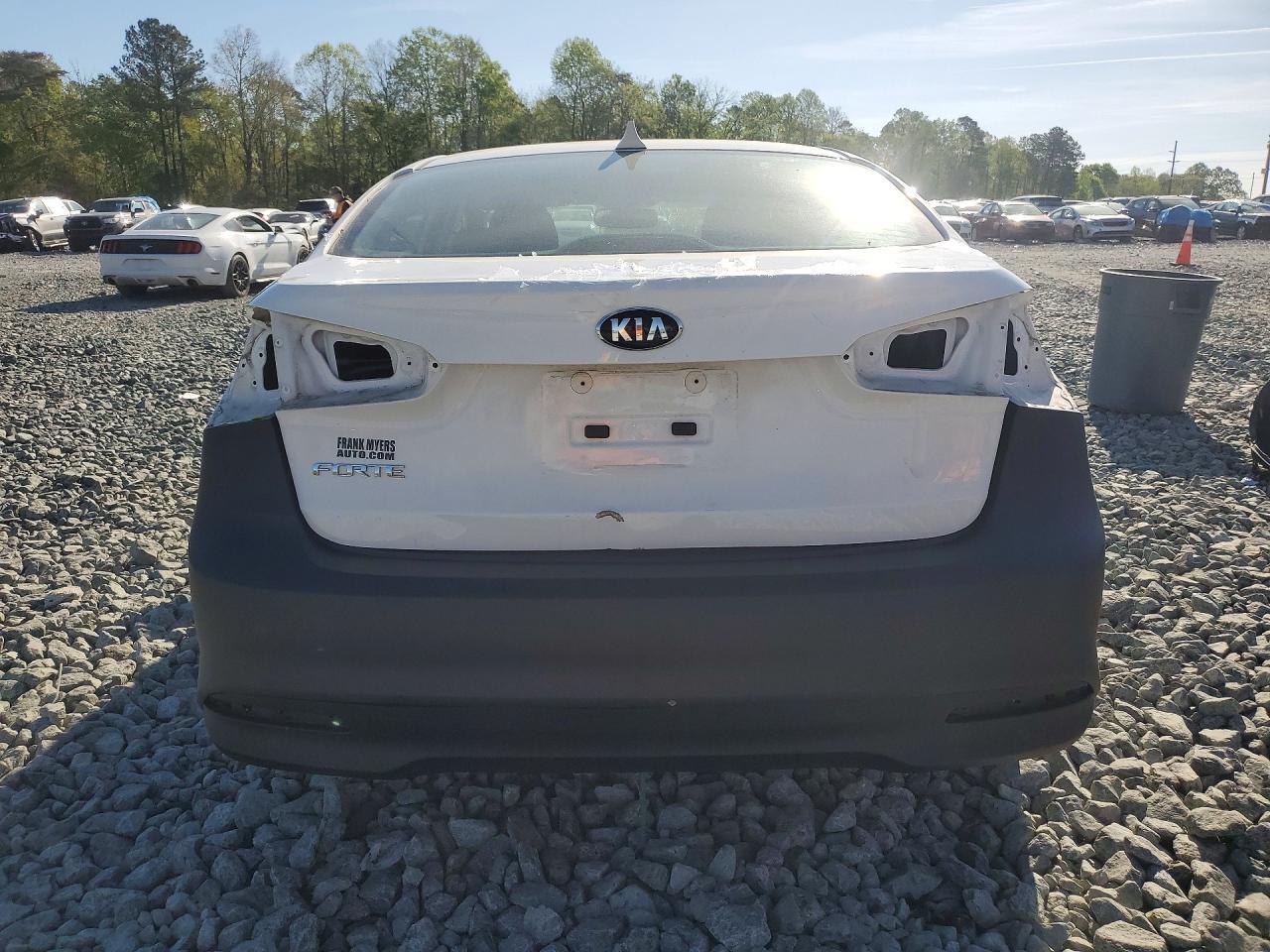 2017 Kia Forte Lx - Фото 6