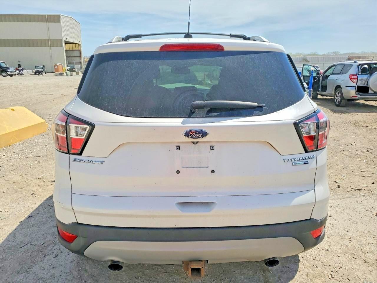 2017 Ford Escape Titanium - Фото 6