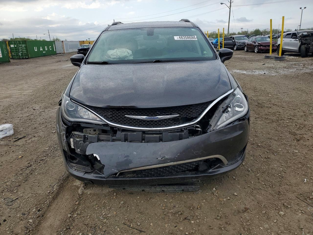 2017 Chrysler Pacifica Touring L - Фото 5