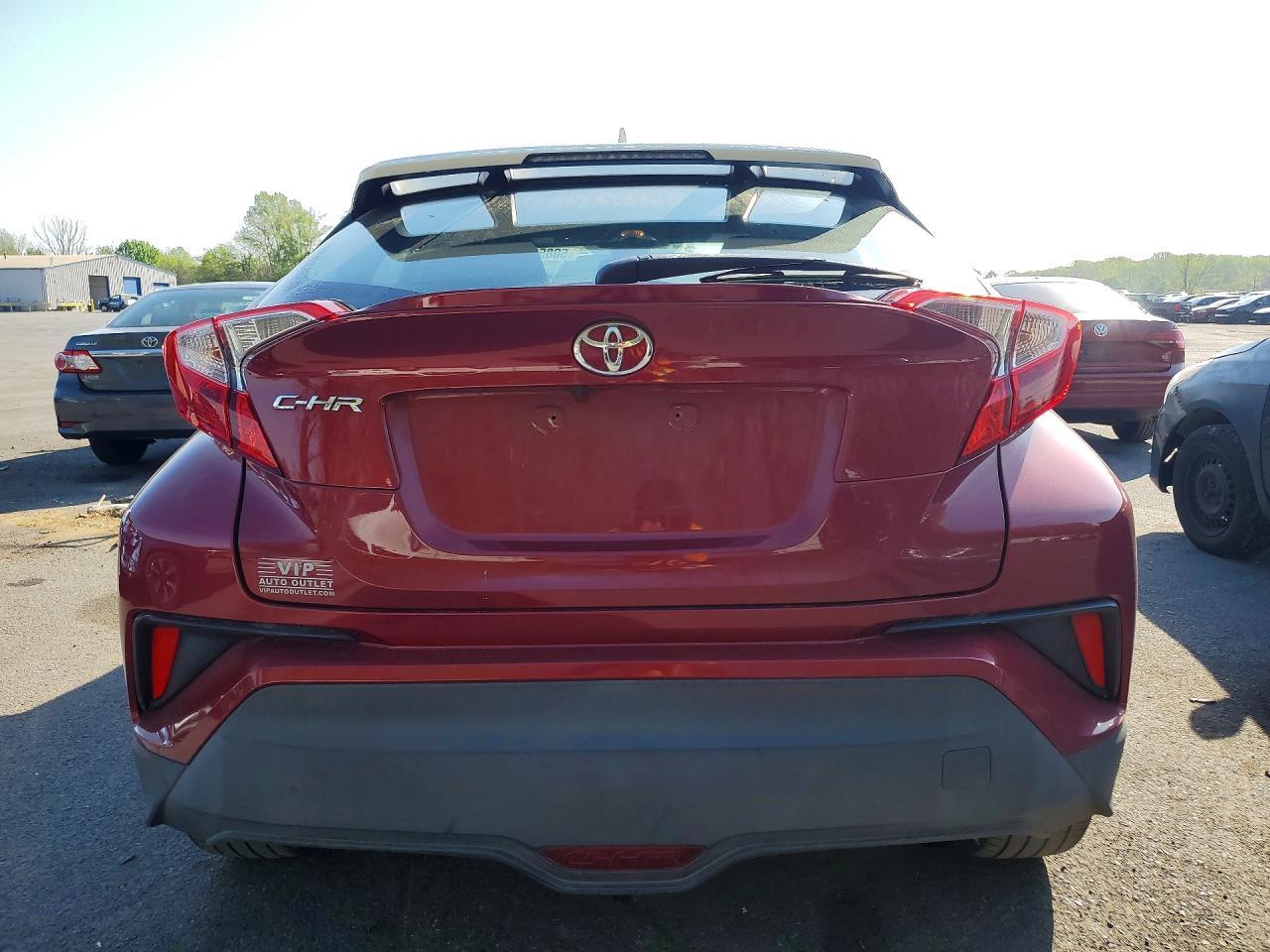 2018 Toyota C-Hr Xle Premium - Фото 6