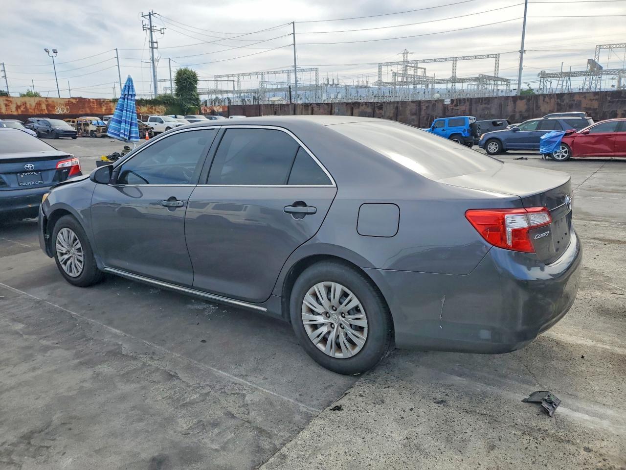 2013 Toyota Camry Le - Image 2