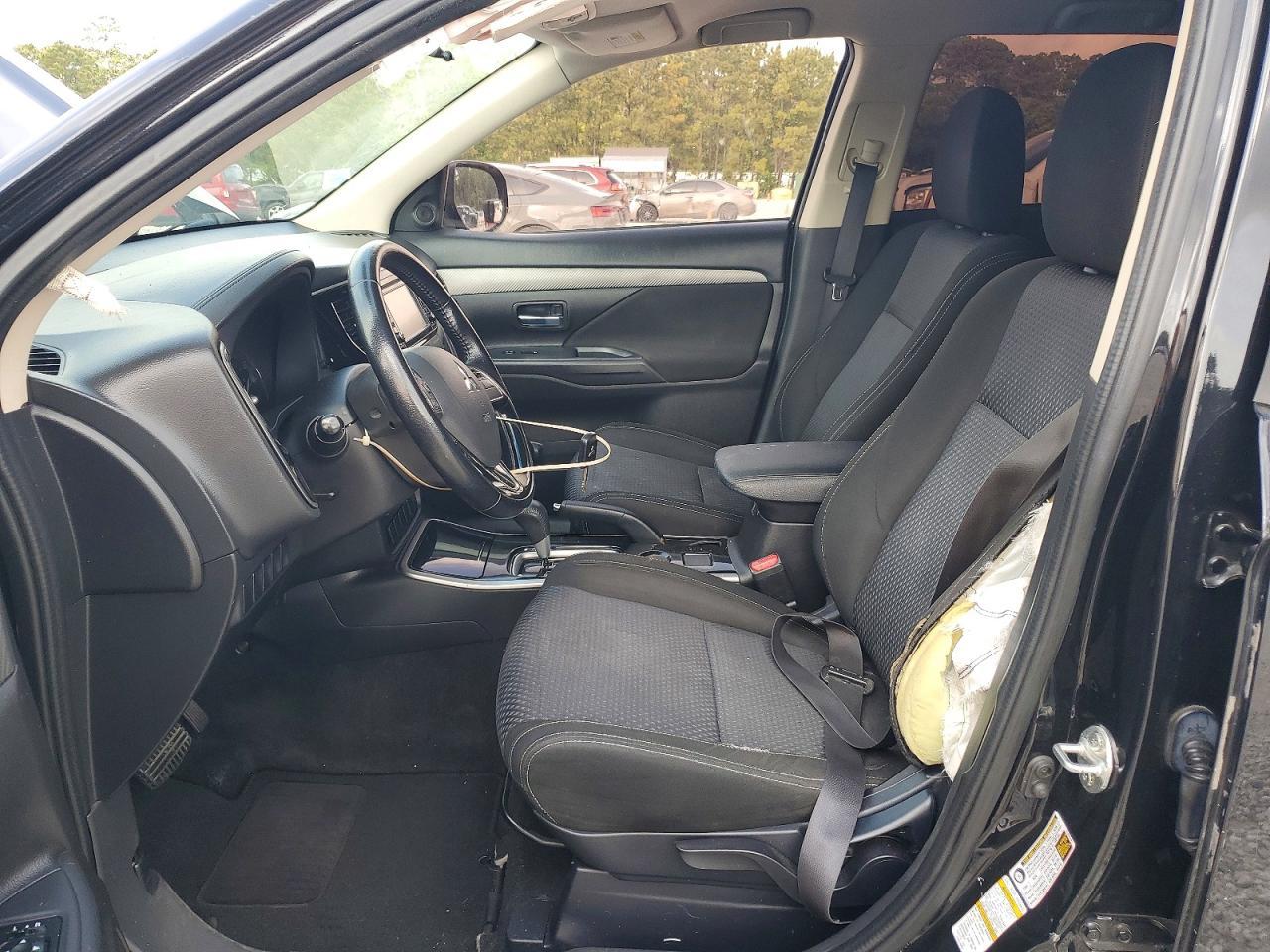 2017 Mitsubishi Outlander Es - Image 7