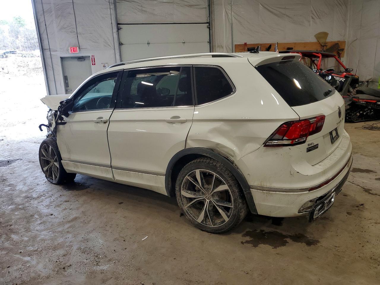 2024 Volkswagen Tiguan Sel R-Line Black - Фото 2