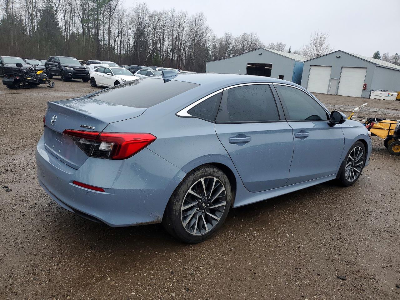 2022 Honda Civic Touring - Фото 3