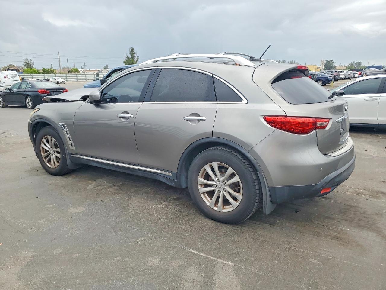 2011 Infiniti Fx35 Base - Фото 2