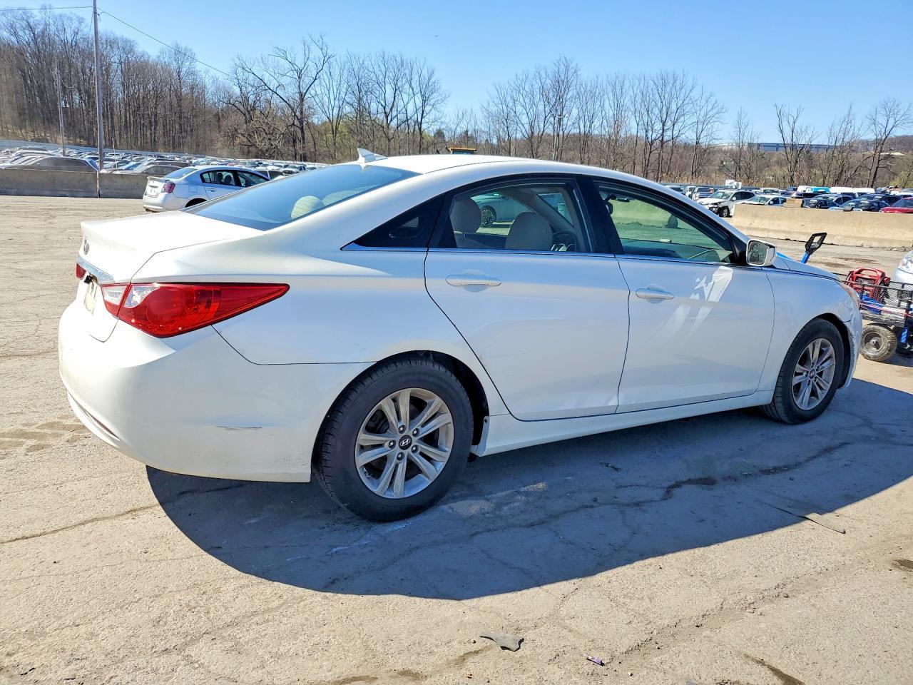2012 Hyundai Sonata Gls - Фото 3