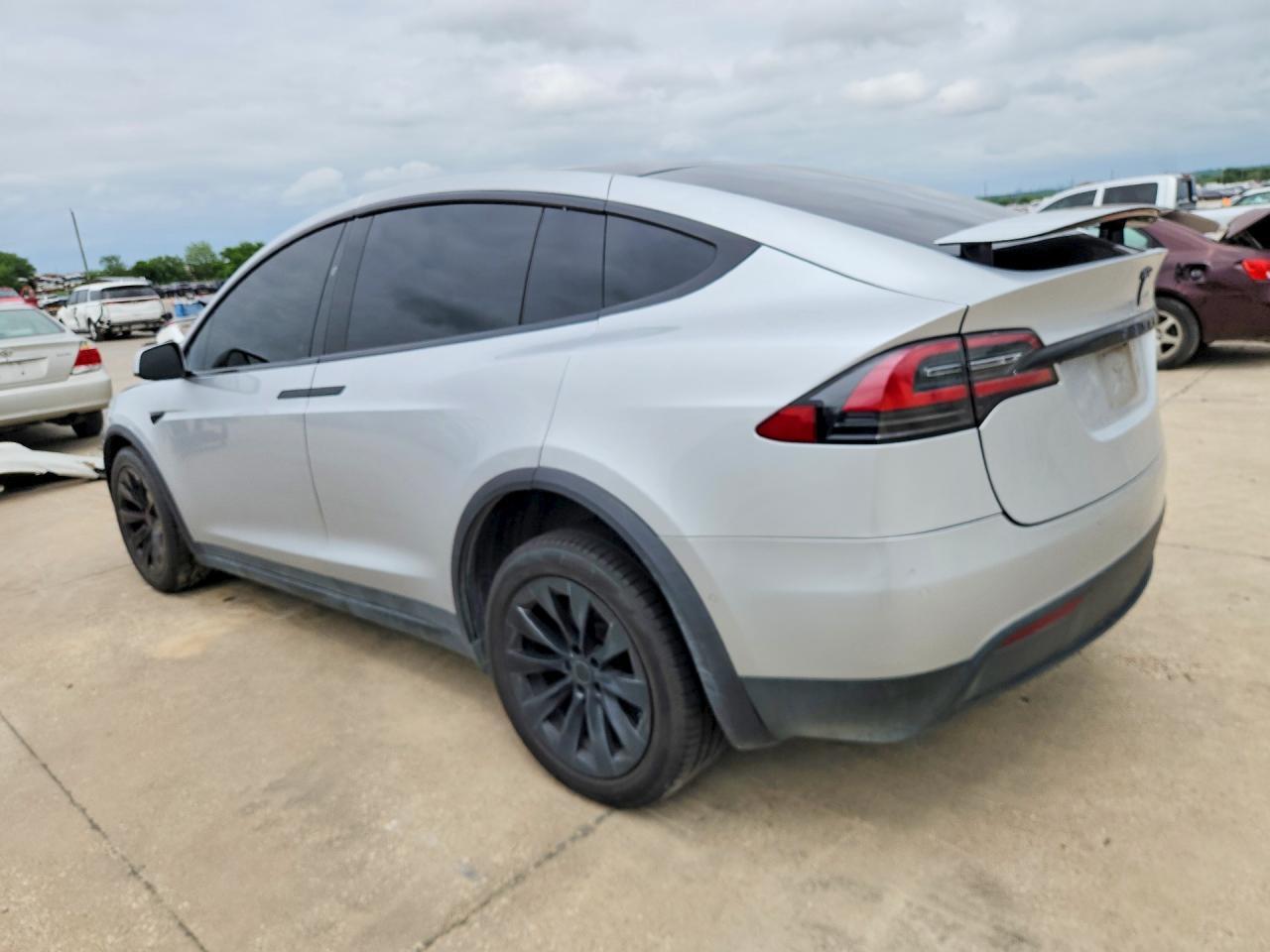 2017 Tesla Model X - Фото 2
