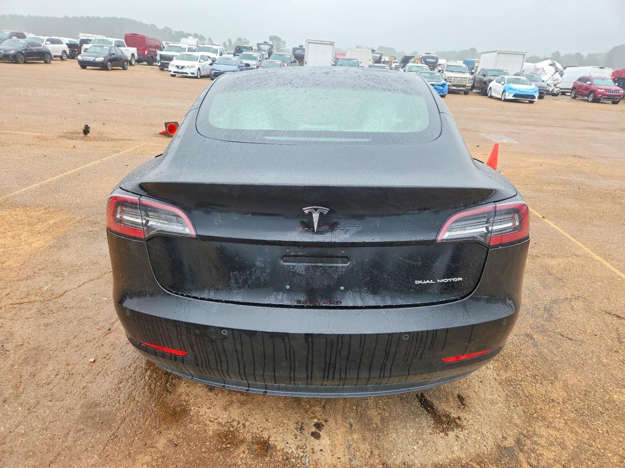 2018 Tesla Model 3 - Image 6