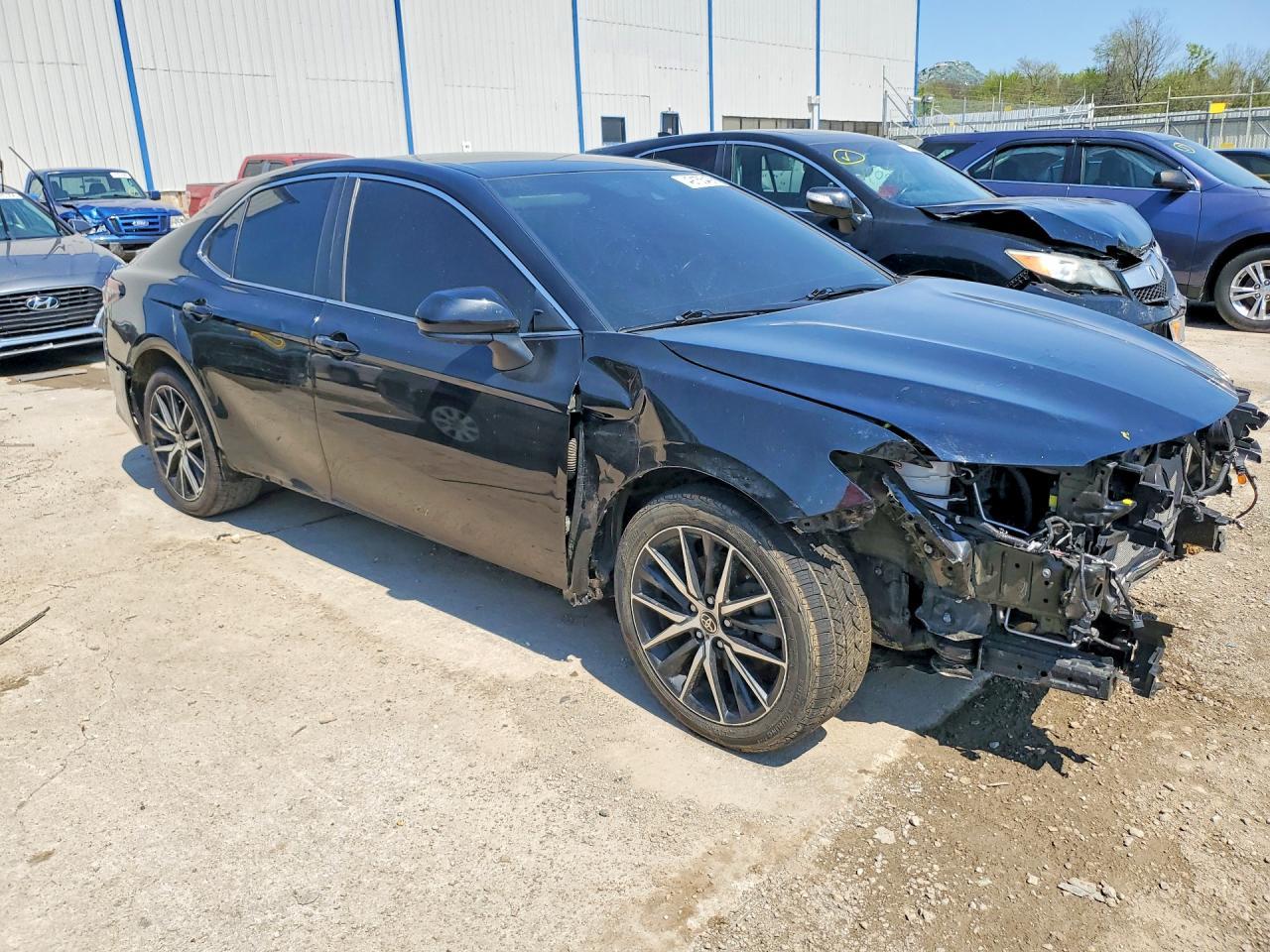 2021 Toyota Camry Se - Image 4