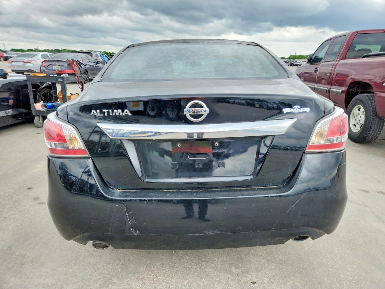 2015 Nissan Altima 2.5 S - Image 6