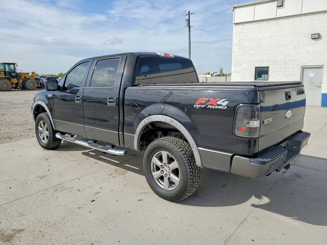 2006 Ford F150 Supercrew - Image 2