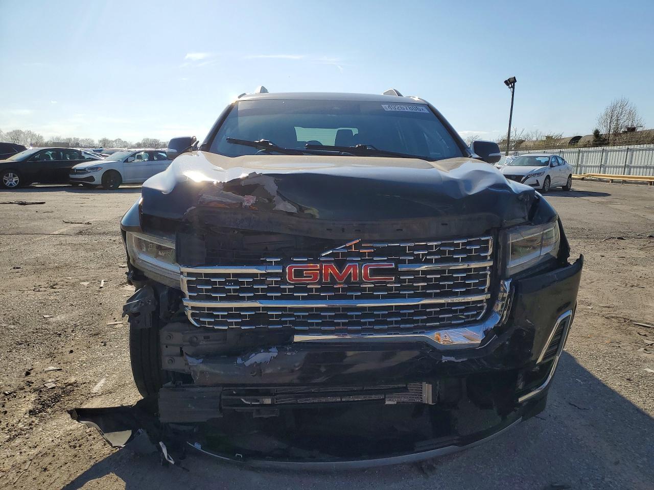 2022 GMC Acadia Denali - Image 5