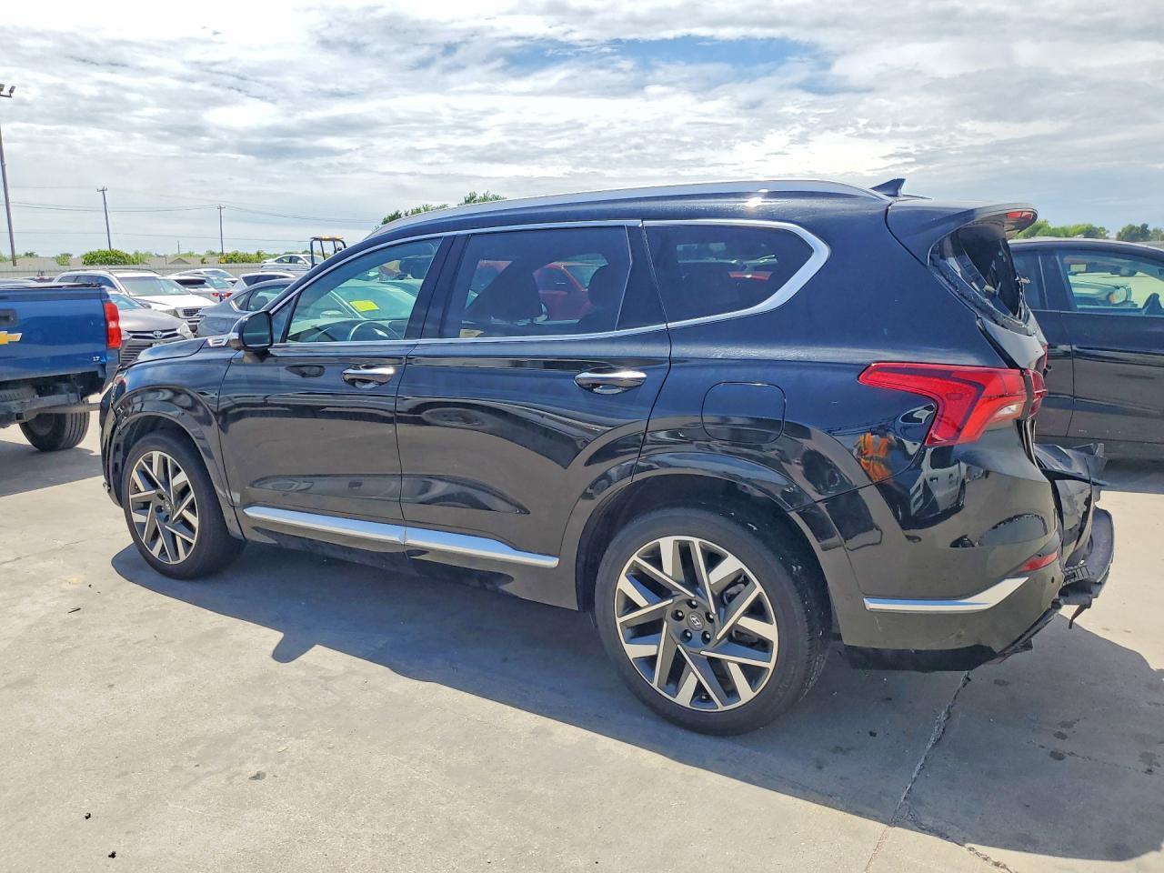 2023 Hyundai Santa Fe Calligraphy - Image 2