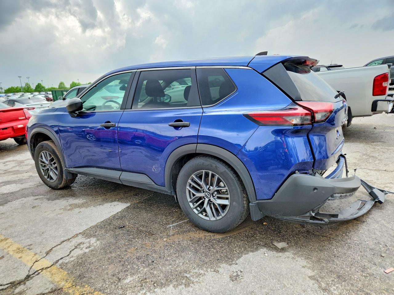 2023 Nissan Rogue S - Фото 2