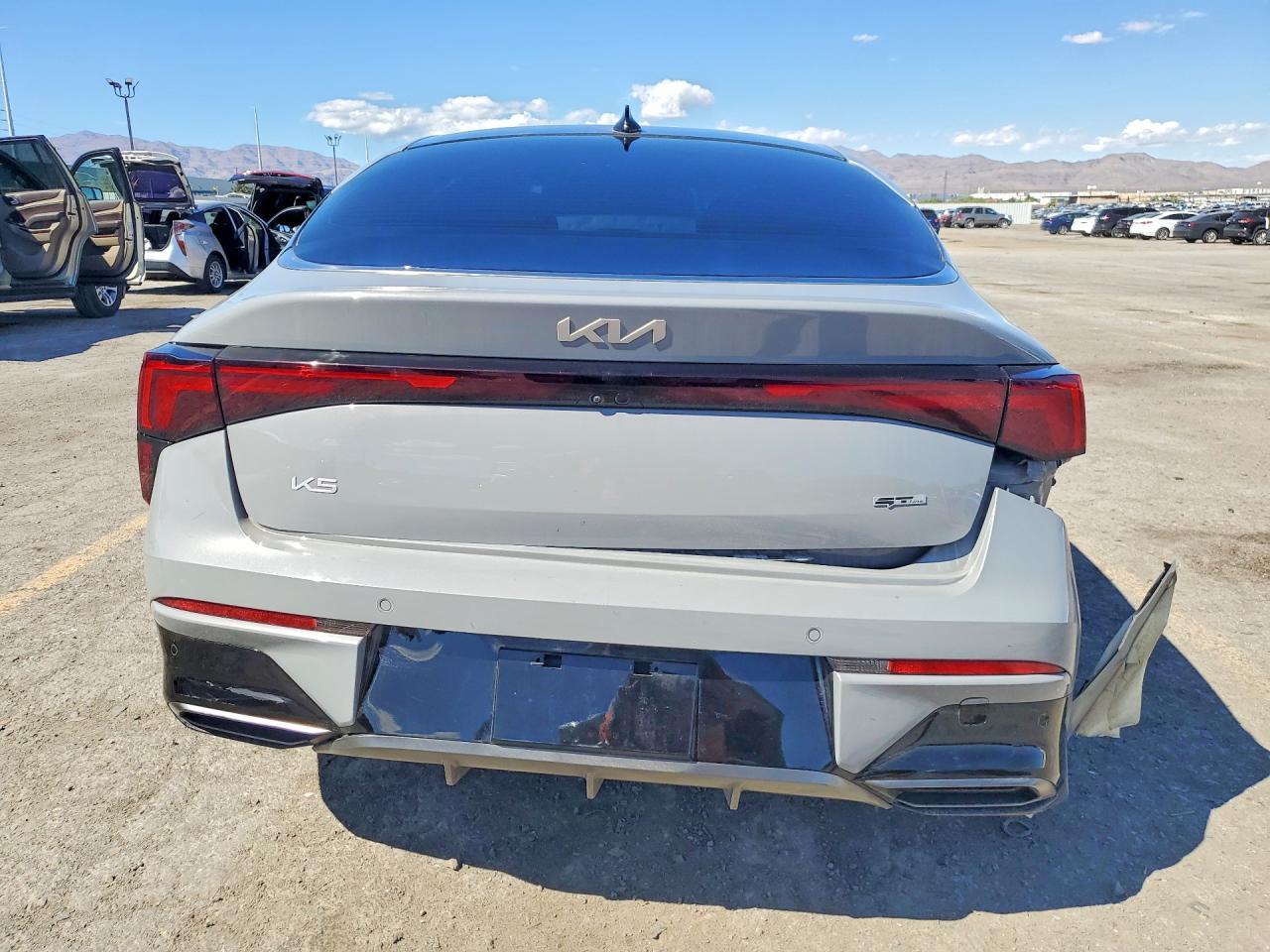 2025 Kia K5 Gt-Line - Фото 6