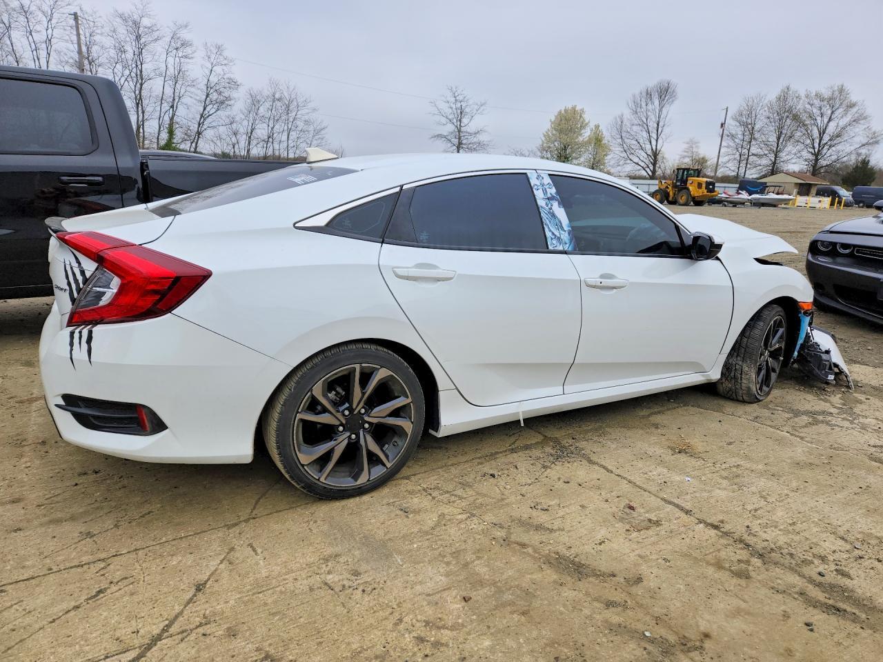 2021 Honda Civic Sport - Фото 3