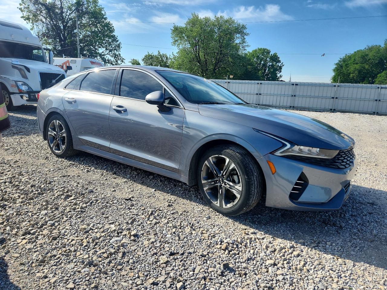 2021 Kia K5 Ex - Image 4