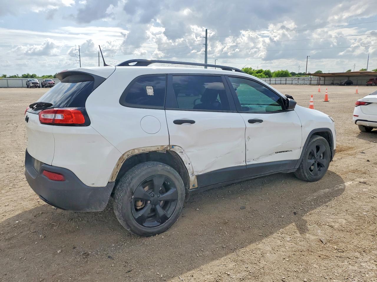 2017 Jeep Cherokee Sport - Фото 3