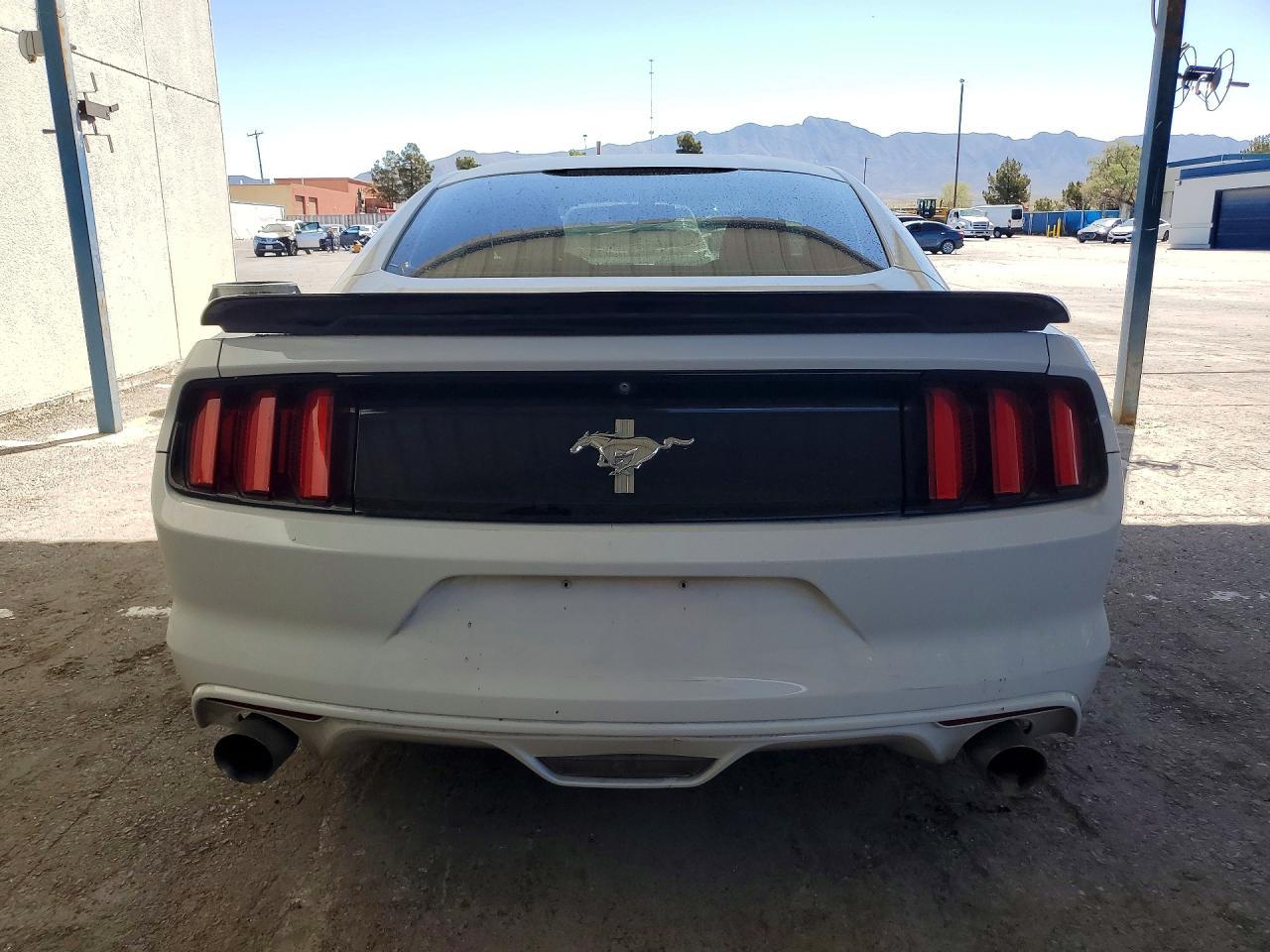 2015 Ford Mustang - Image 6