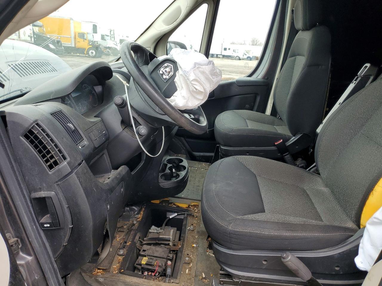 2018 Ram Promaster 2500 Delivery Van - Фото 7