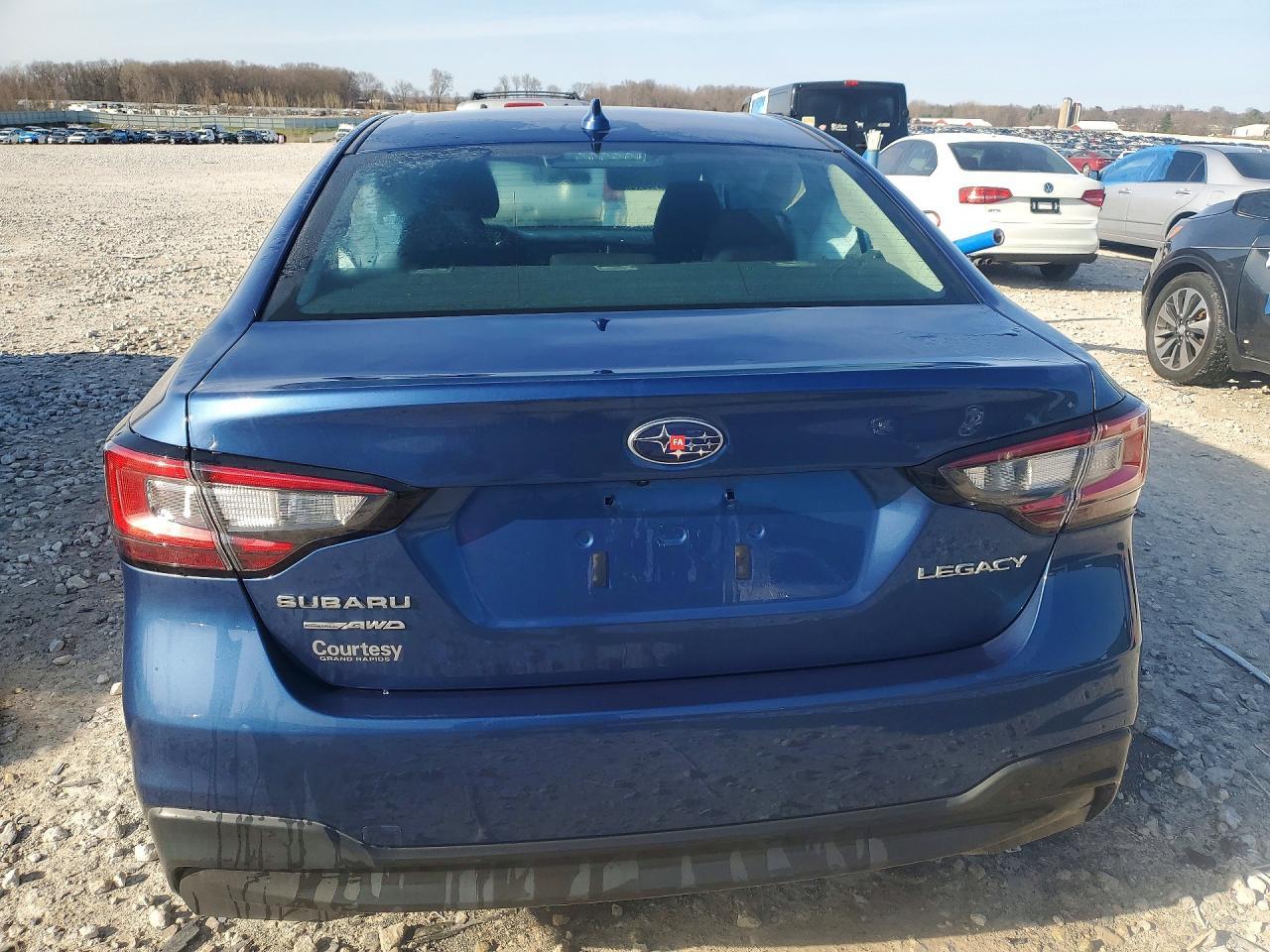 2022 Subaru Legacy - Фото 6