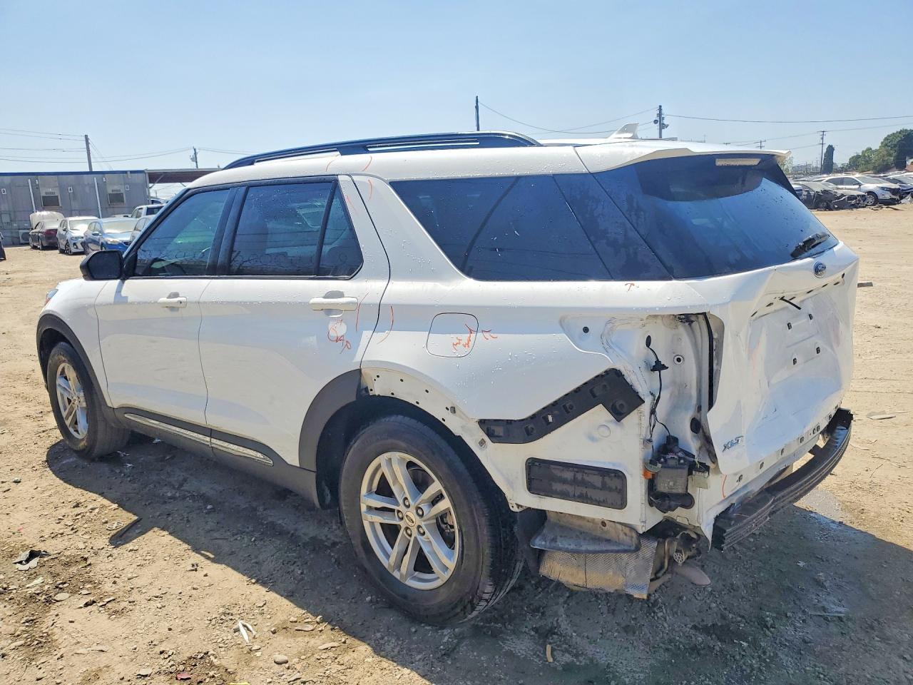 2020 Ford Explorer Xlt - Фото 2
