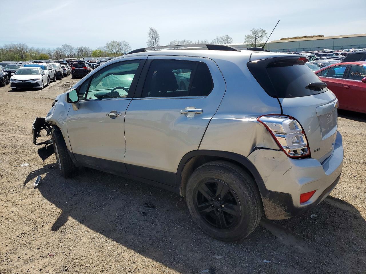 2019 Chevrolet Trax 1Lt - Фото 2