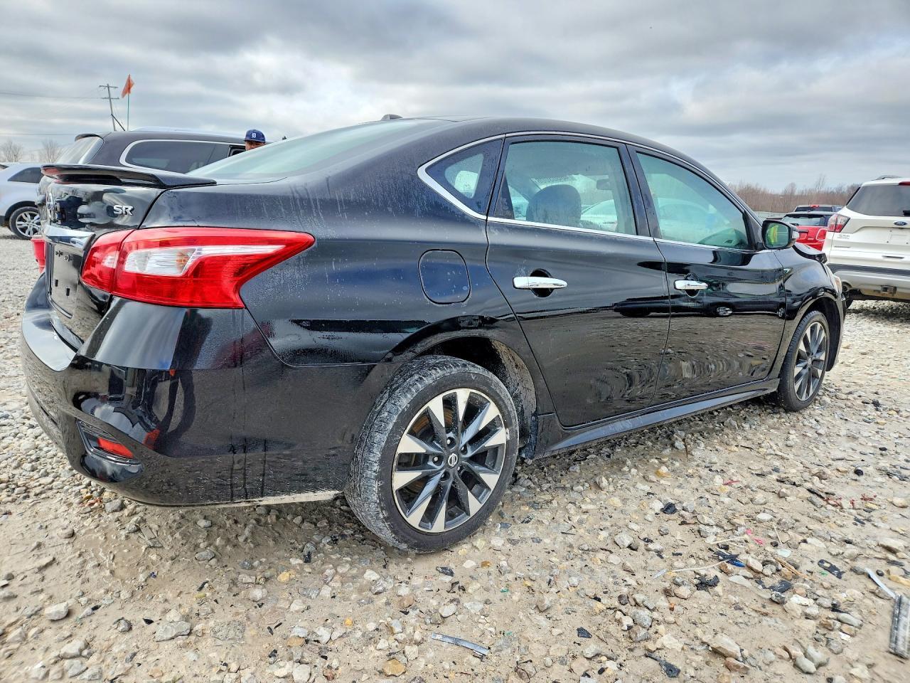 2019 Nissan Sentra Sr - Image 3