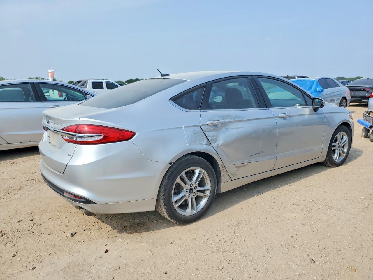 2018 Ford Fusion Se - Фото 3