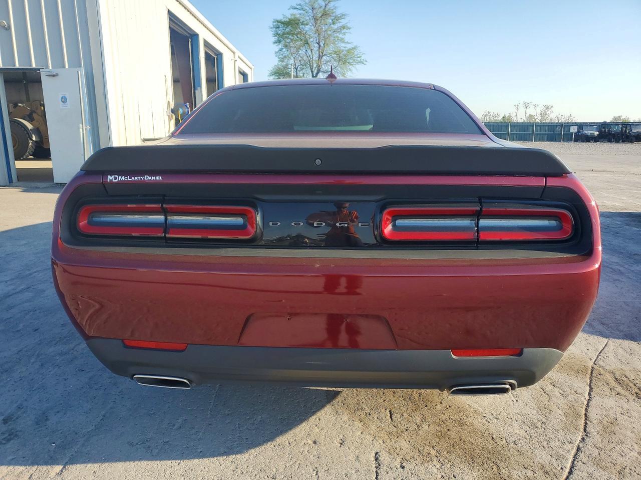 2022 Dodge Challenger Sxt - Image 6
