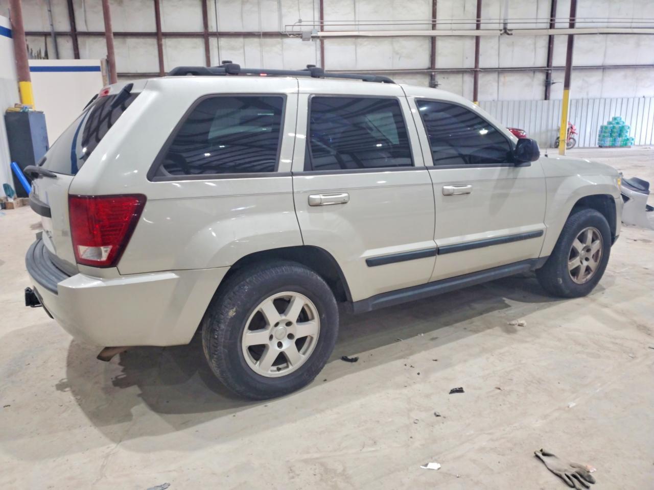 2008 Jeep Grand Cherokee Laredo - Image 3
