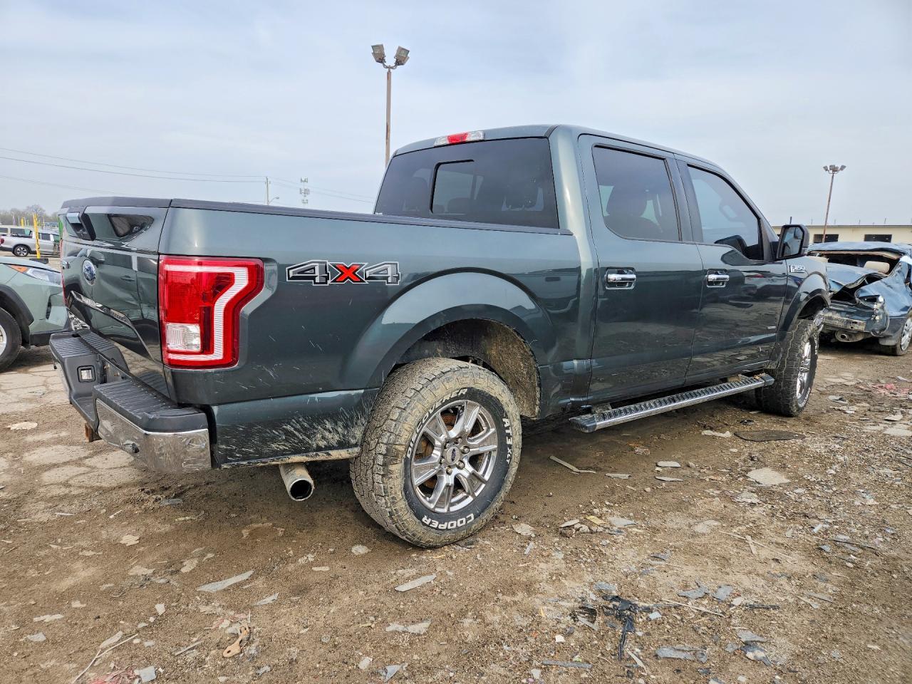 2015 Ford F150 Supercrew - Фото 3