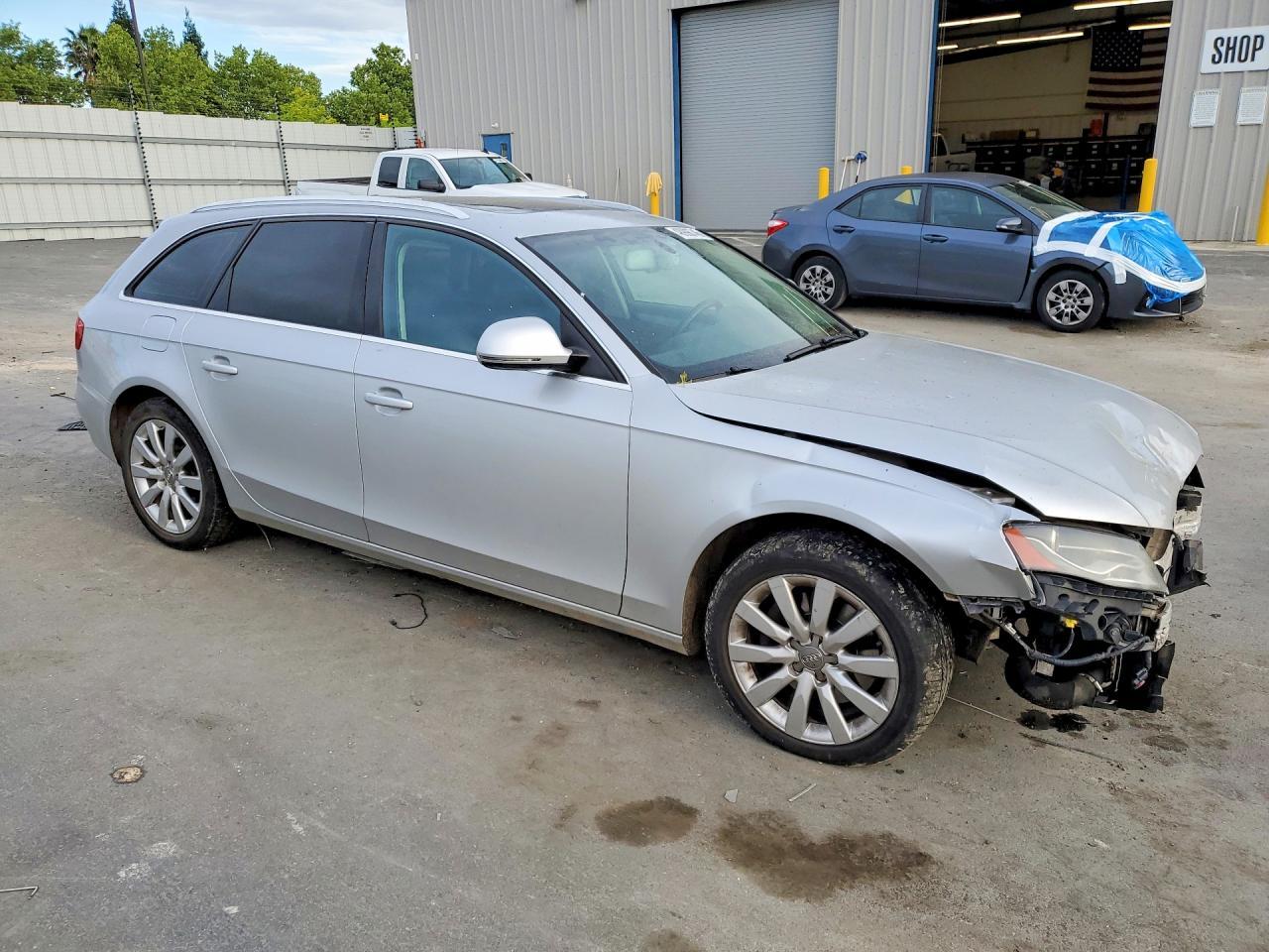 2009 Audi A4 Premium Plus - Image 4
