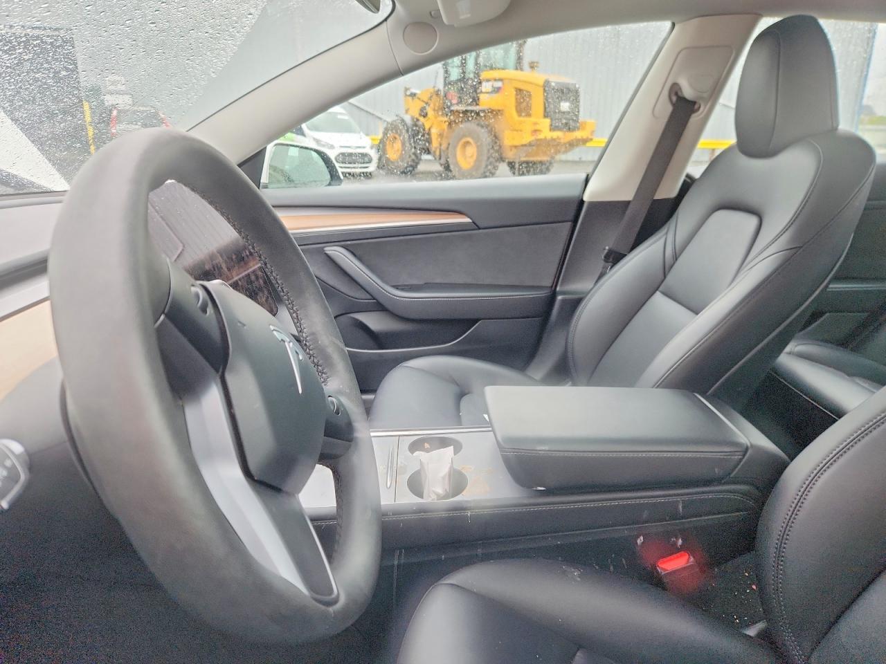 2023 Tesla Model 3 - Фото 7
