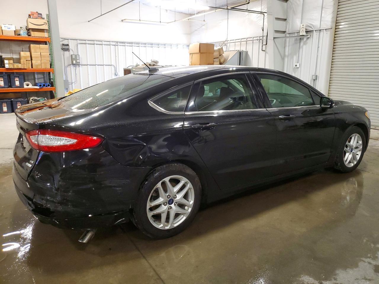 2016 Ford Fusion - Image 3