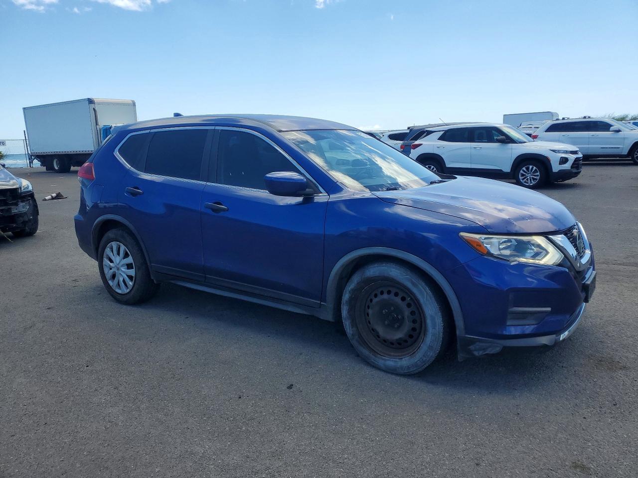 2019 Nissan Rogue S - Фото 4