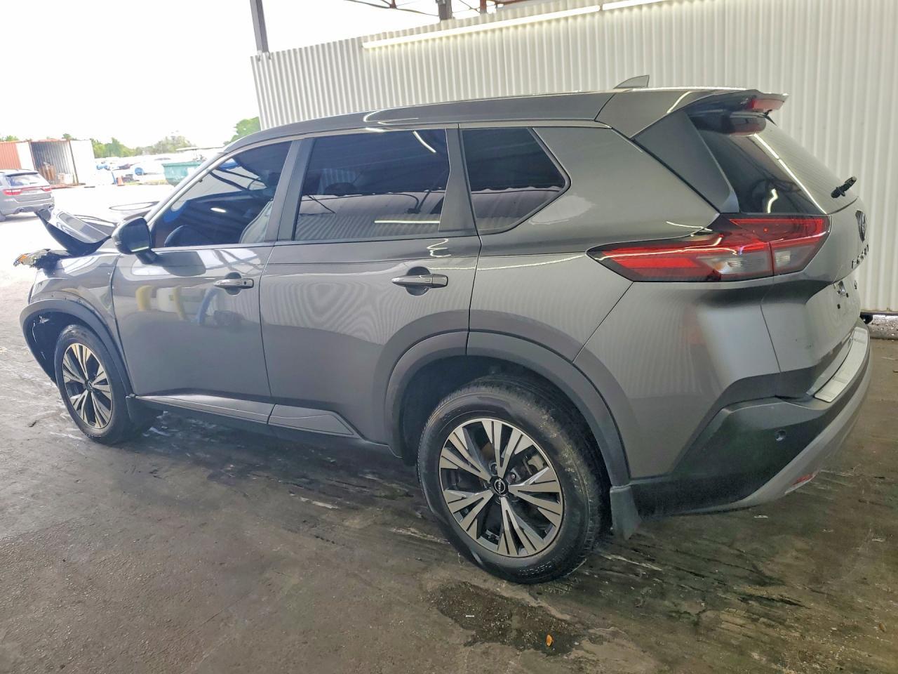 2022 Nissan Rogue Sv - Фото 2