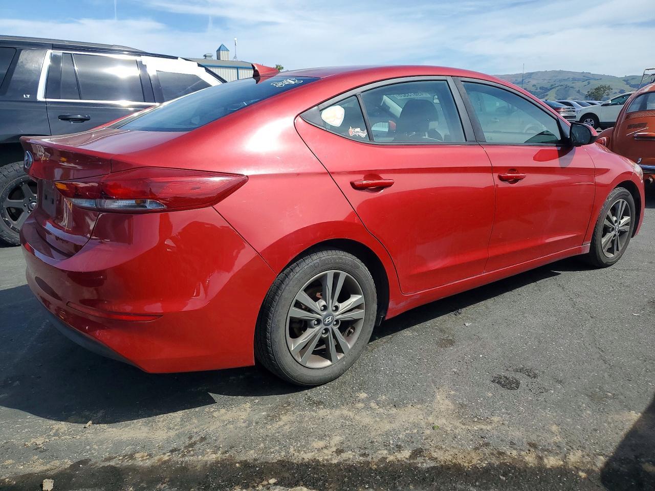 2018 Hyundai Elantra Sel - Фото 3