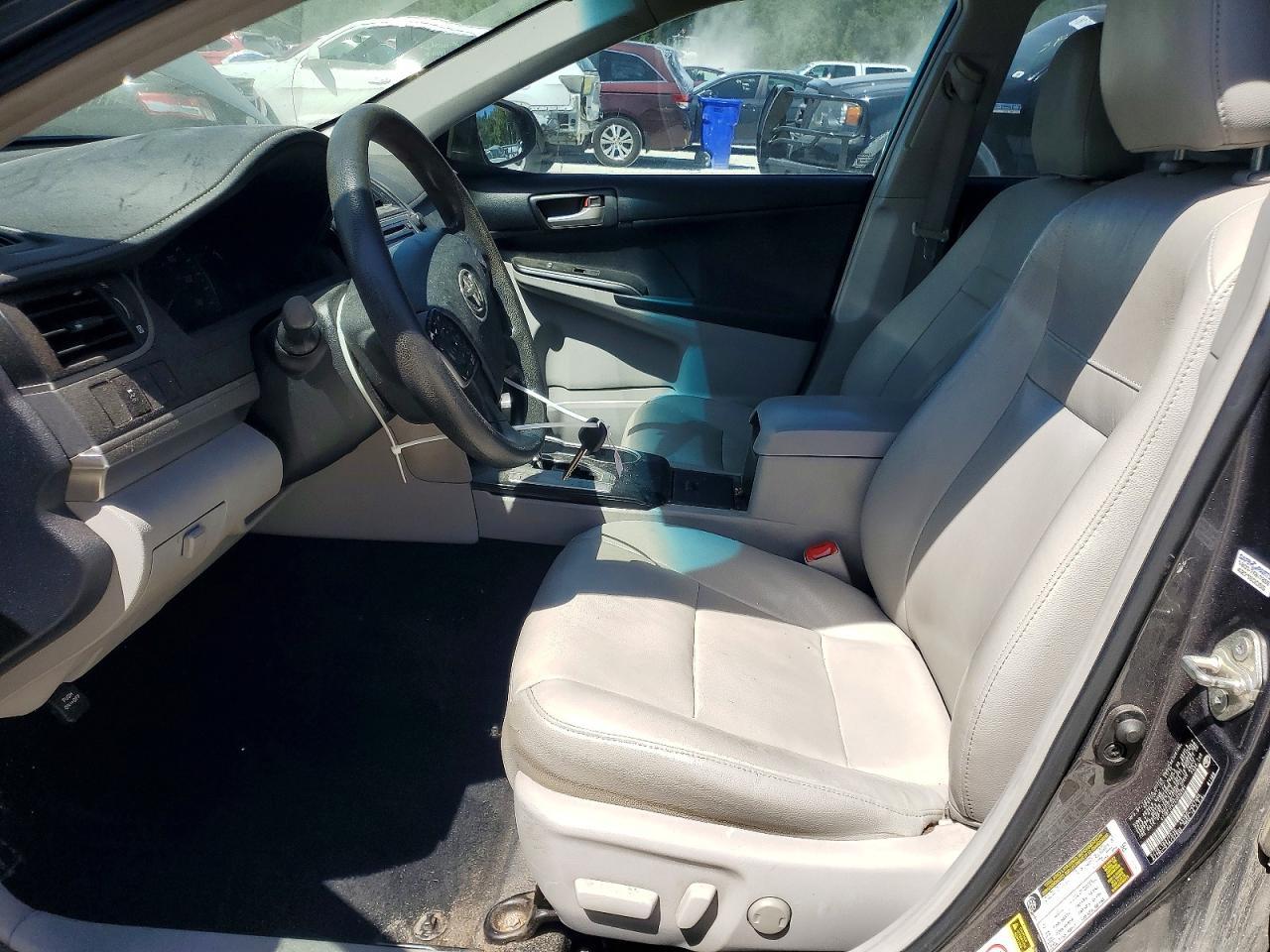 2012 Toyota Camry Le - Фото 7