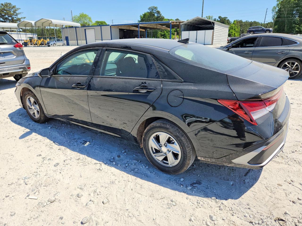 2026 Hyundai Elantra Se - Image 2