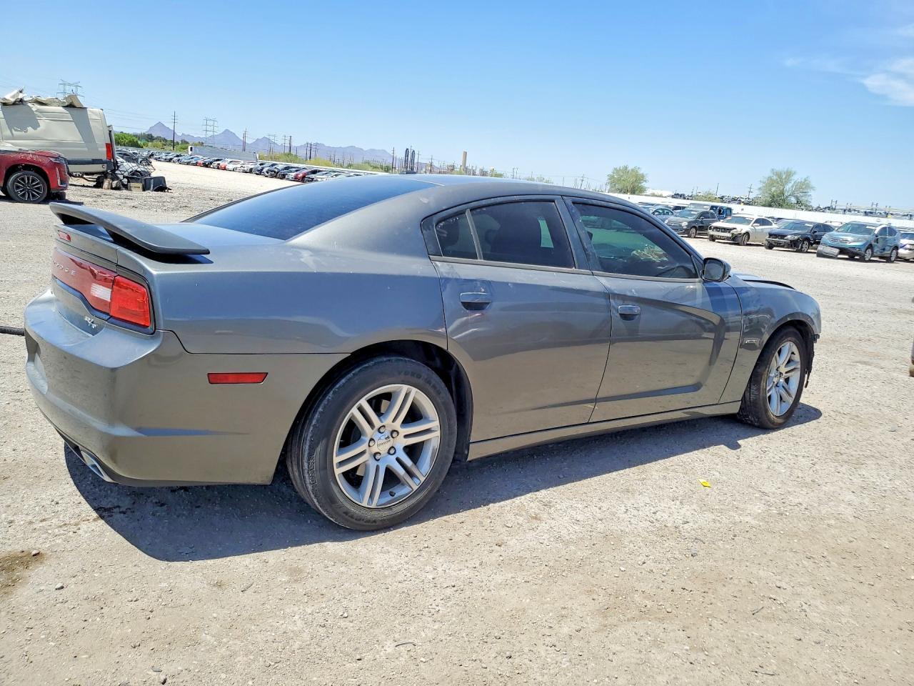 2011 Dodge Charger R - Фото 3