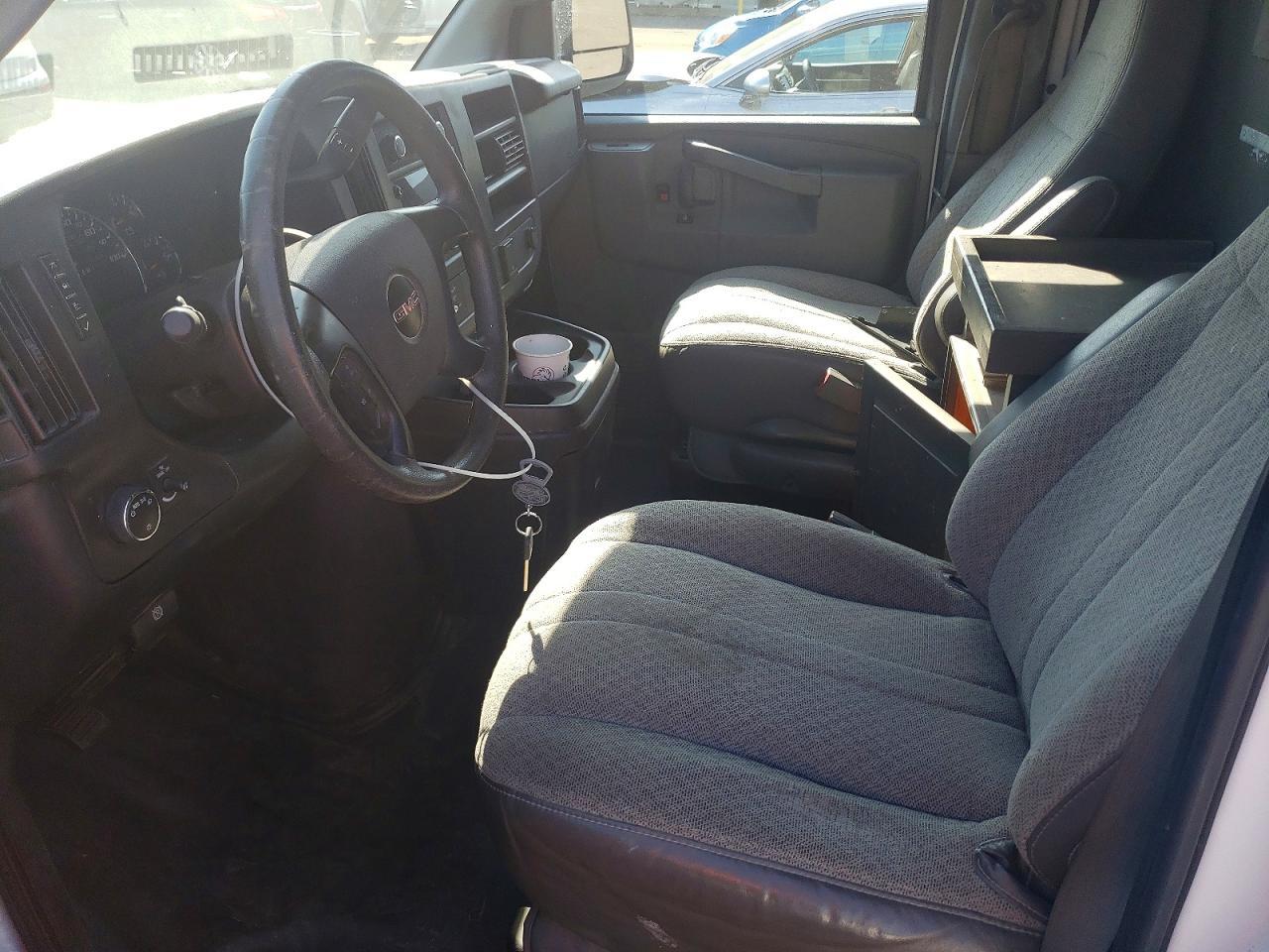 2016 GMC Savana G2500 - Фото 7