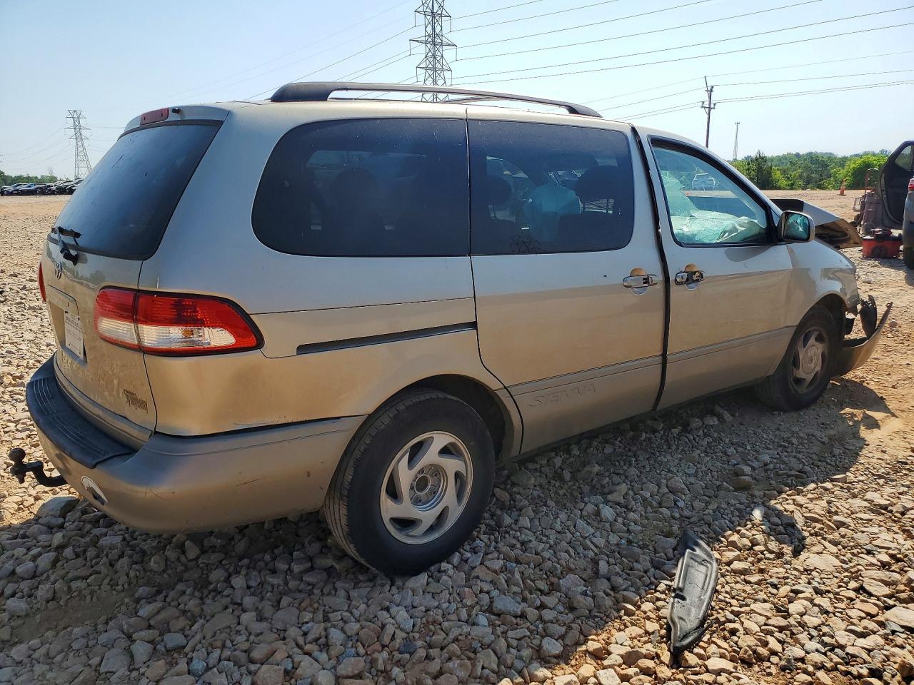 2002 Toyota Sienna Le - Фото 3