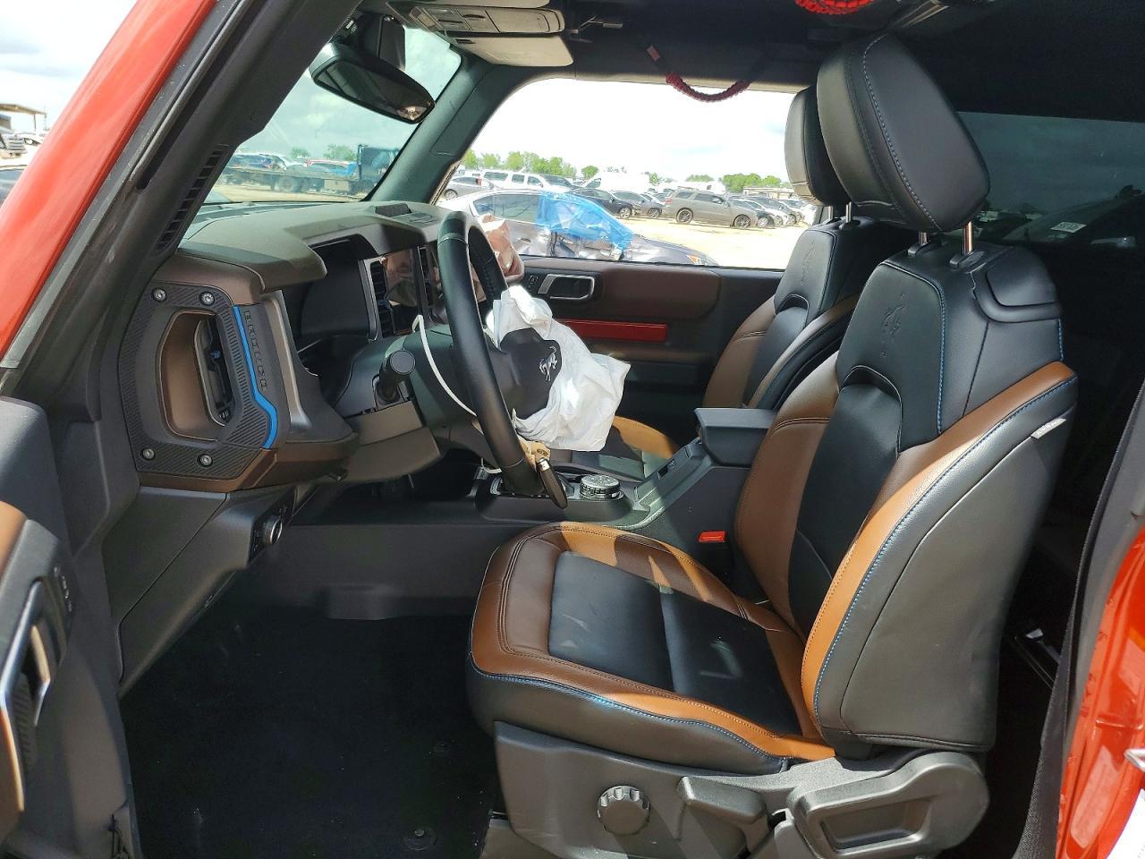 2023 Ford Bronco Base - Фото 7