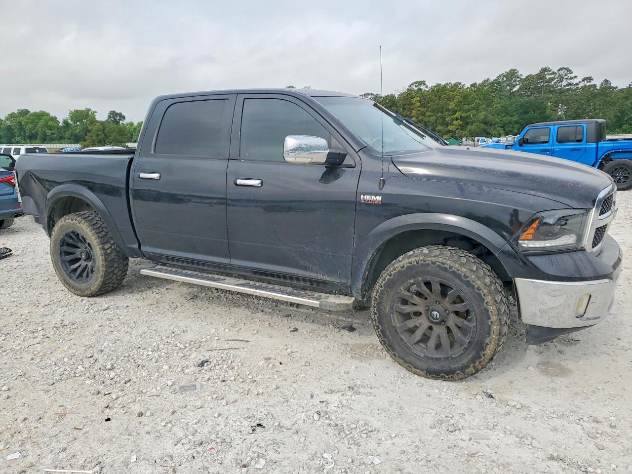 2017 Ram 1500 Laramie - Фото 4