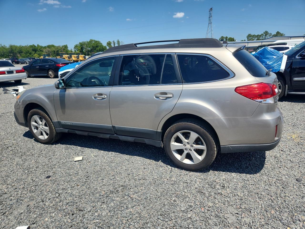 2014 Subaru Outback 2.5I Premium - Фото 2