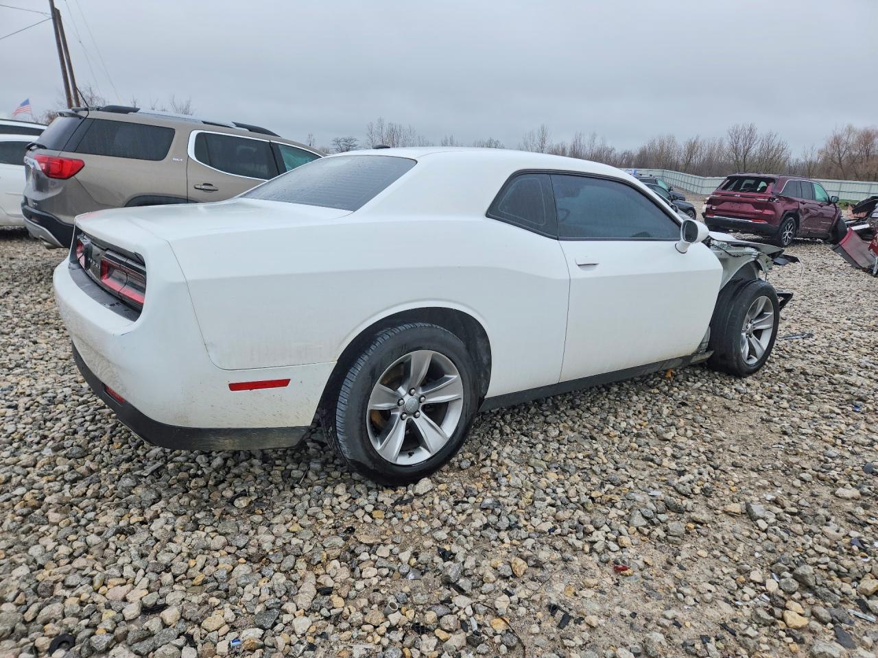 2016 Dodge Challenger Sxt - Фото 3