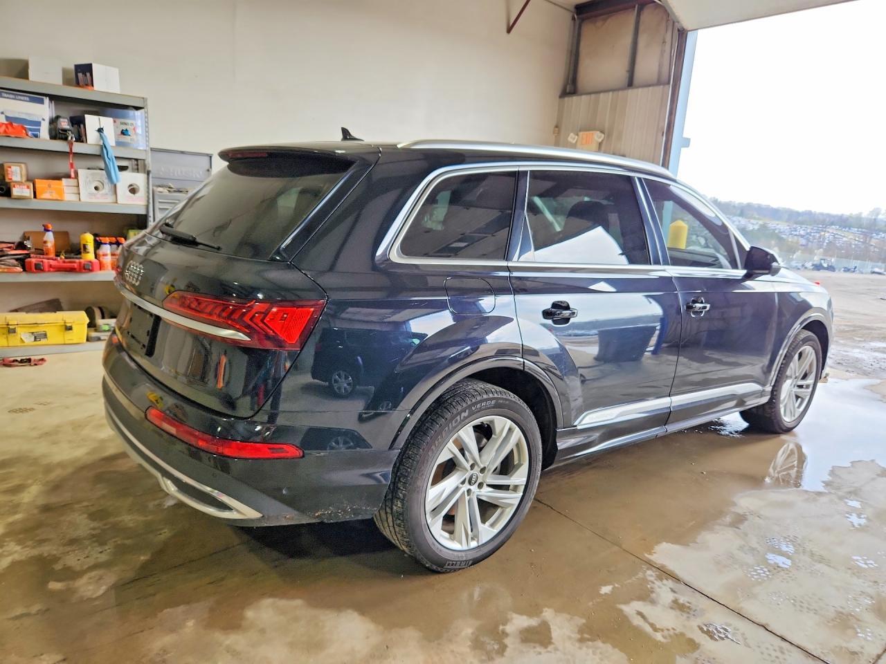2021 Audi Q7 Premium Plus - Фото 3