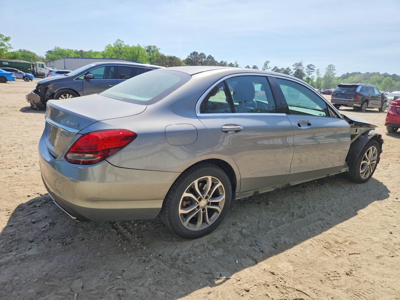 2015 Mercedes-Benz C 300 4Matic - Фото 3