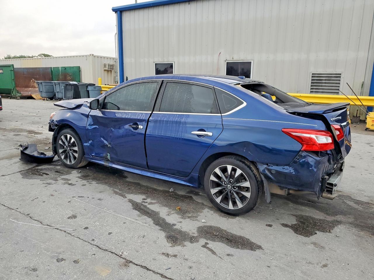 2019 Nissan Sentra Sr - Image 2